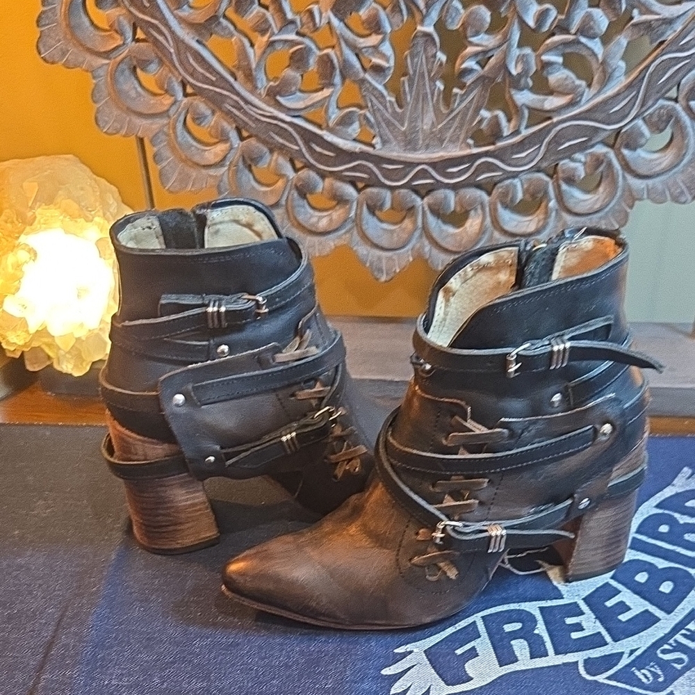 Freebird Jerome Black Leather Ankle Boots Size 10, Fits 9 - 9.5
